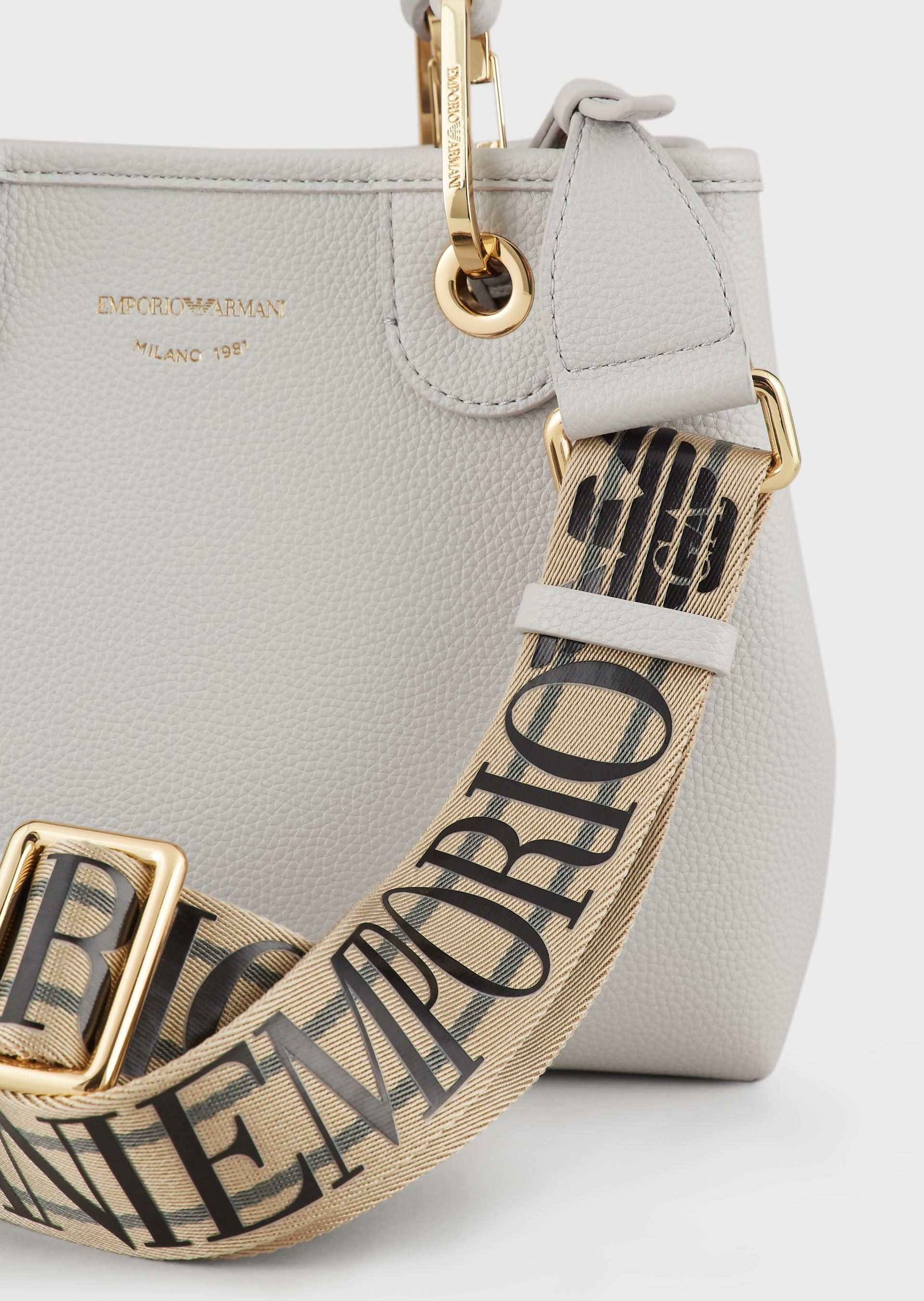 bolso armani pequeño